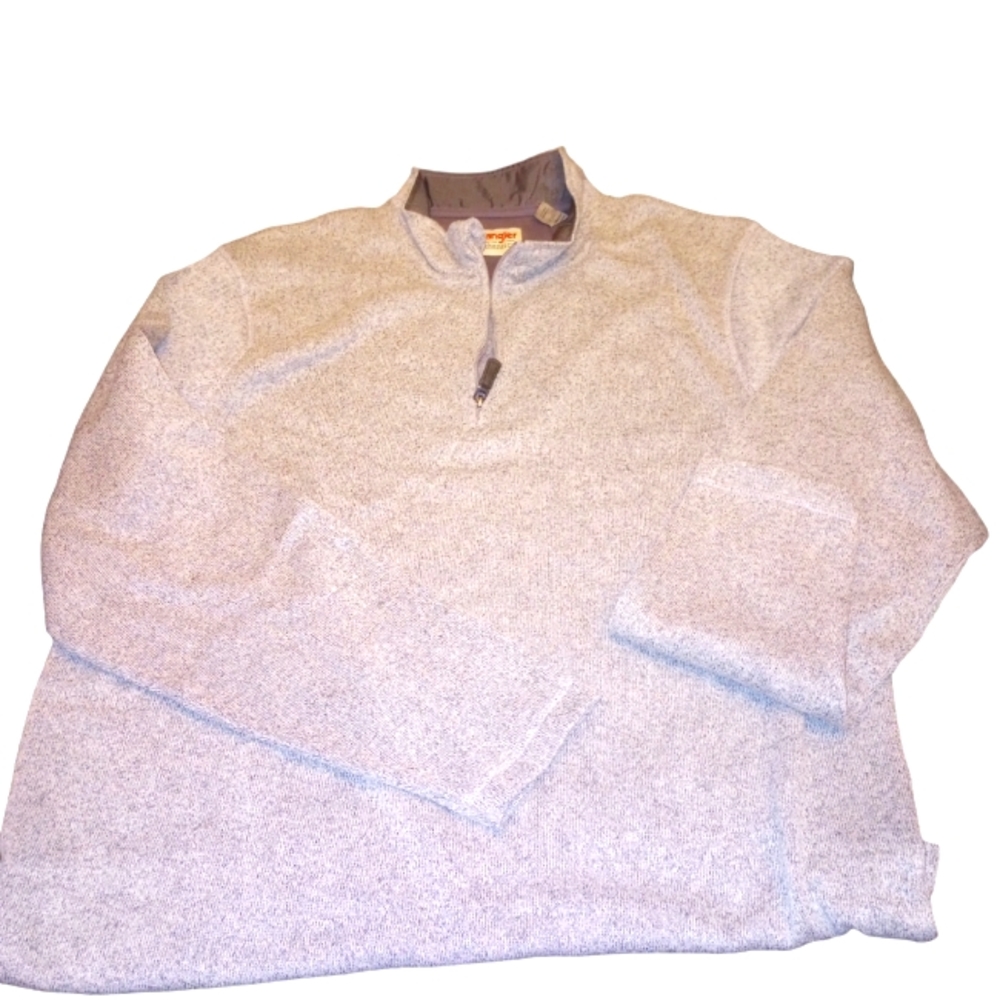 Brand New Gray Wrangler pullover top sz large.